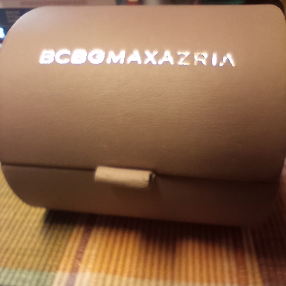 BCBG Maxazria wrapped wrist band watch - Picture 2 of 4